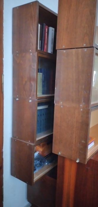 Книжная подвесная полка