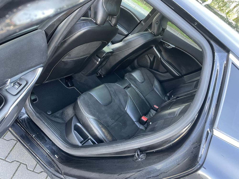 Volvo V40  1.6 D2