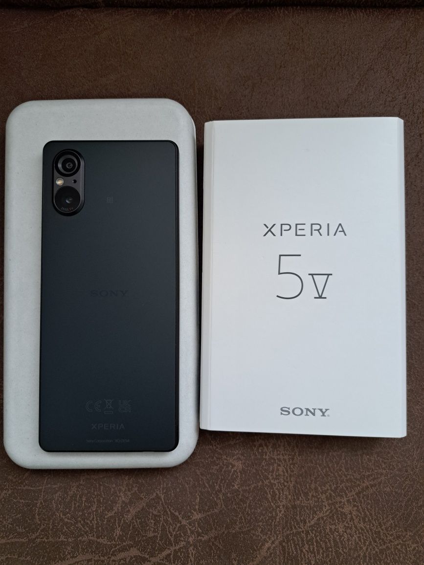 Sony Xperia 5V używany 3 m-ce ( 2- letnia gwarancja)