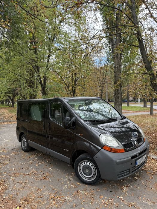 Renault TRAFIC  1.9 tdi груз пасажир бусик