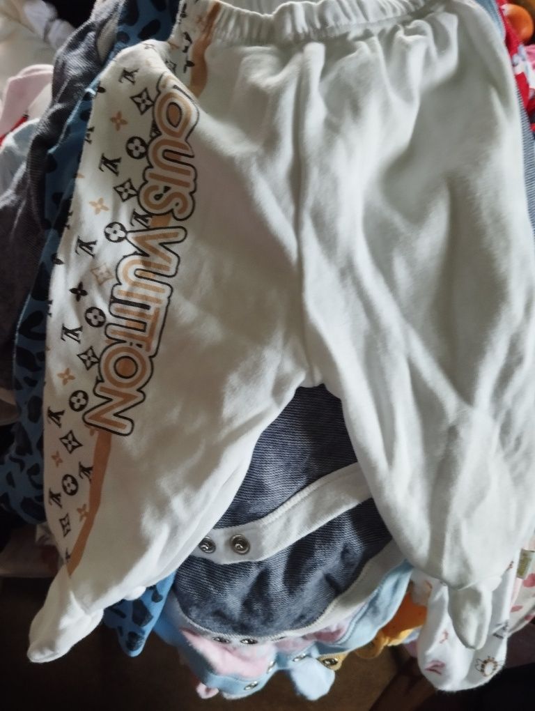 Ubranka niemowlęce