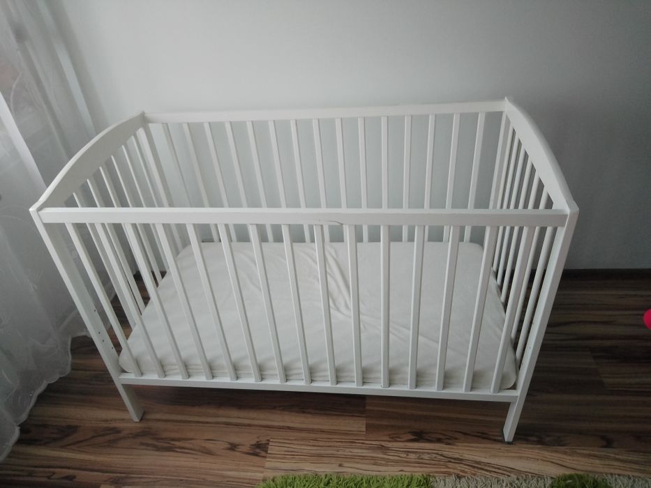 Łóżeczko dziecięce 120×60 z materacem