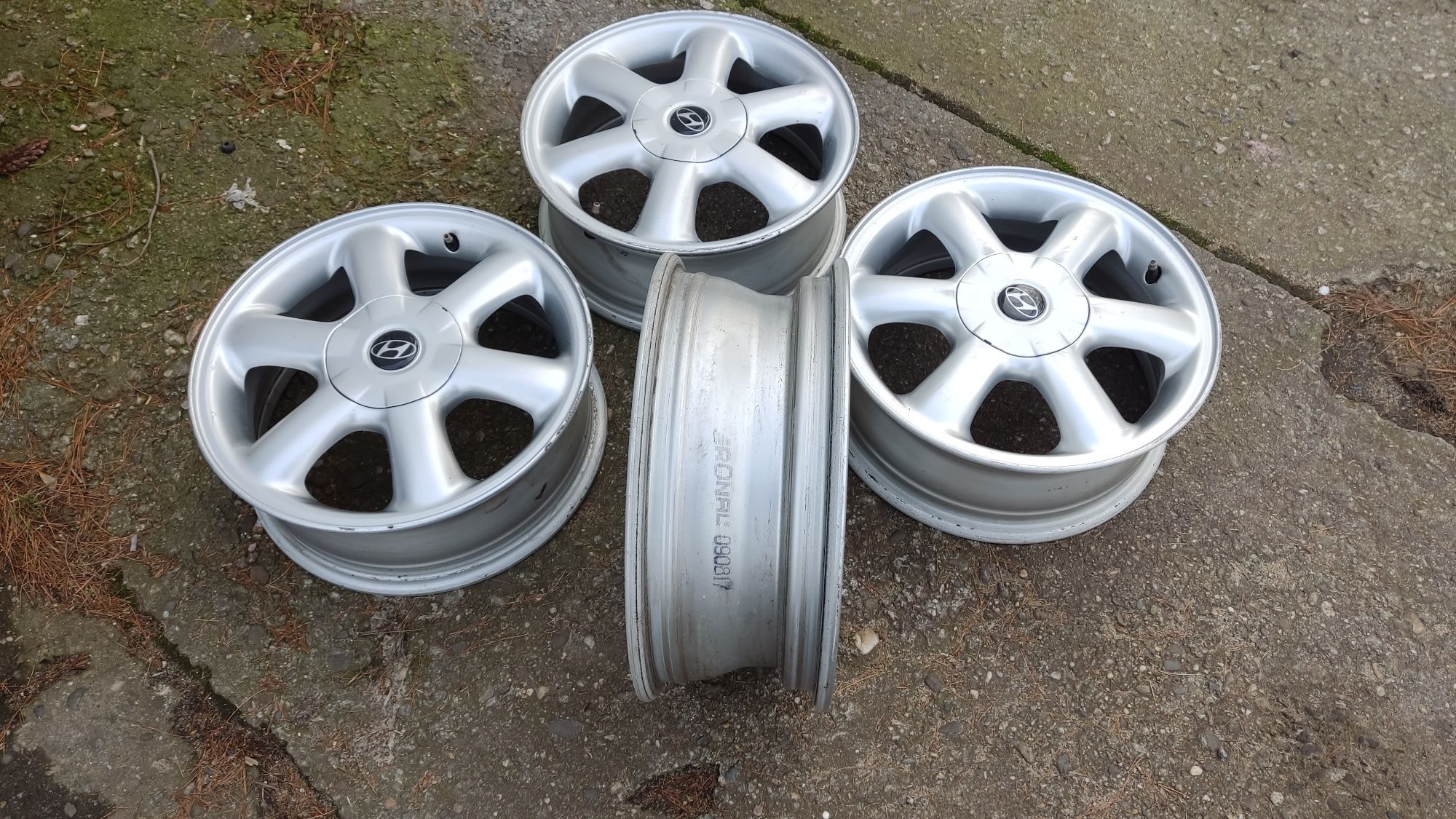 Felgi Aluminiowe Hyundai Honda Kia 5,5-J15 4x100 fi 56,1 ET 45