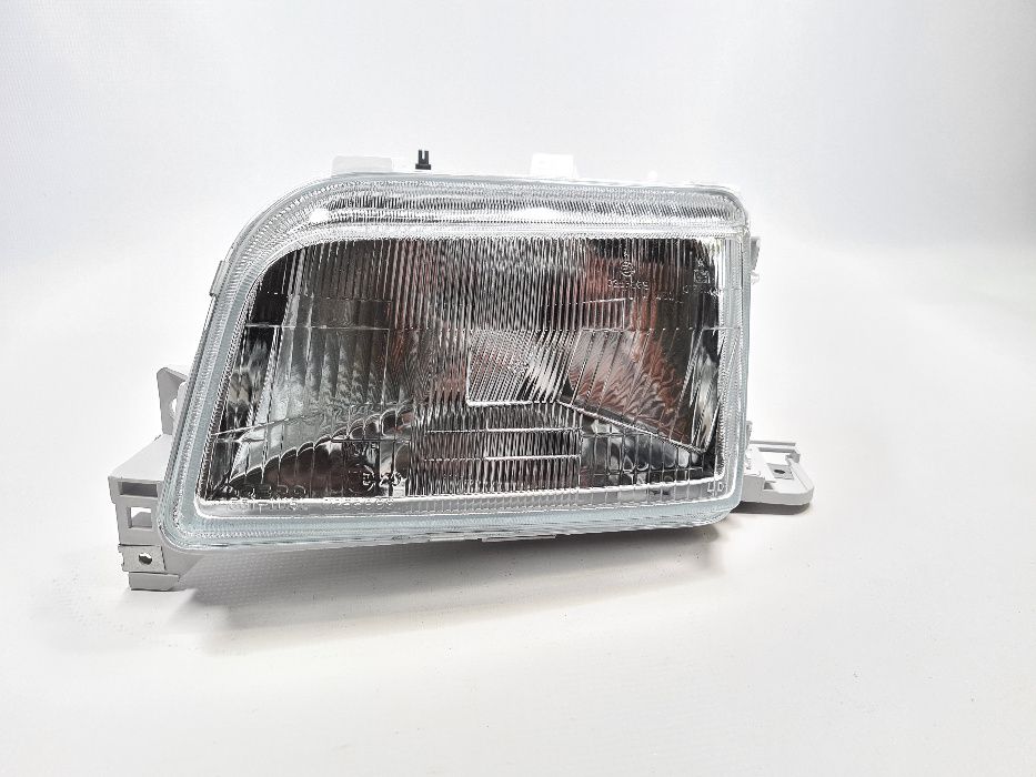 Lampa przód przednia Renault lewa Clio I 1 90-96r NOWA