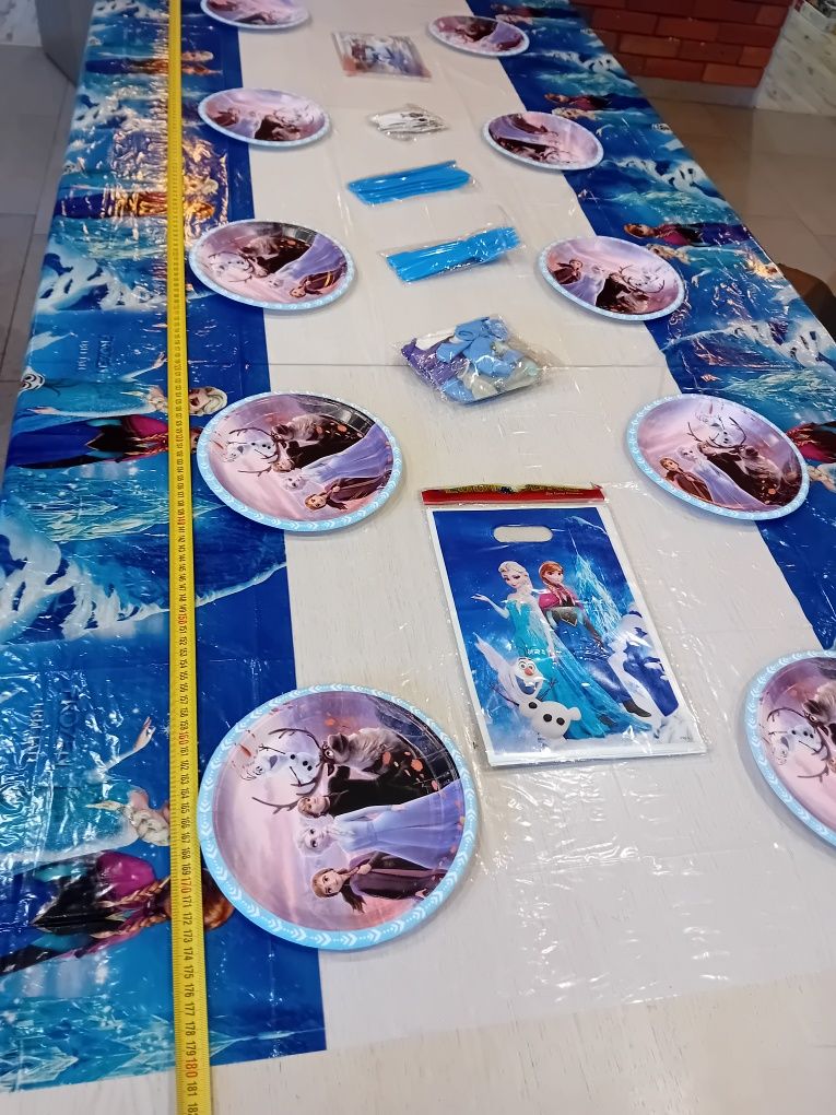 Zestaw urodzinowy Kraina lodu Elsa na 10 osób dla dzieci