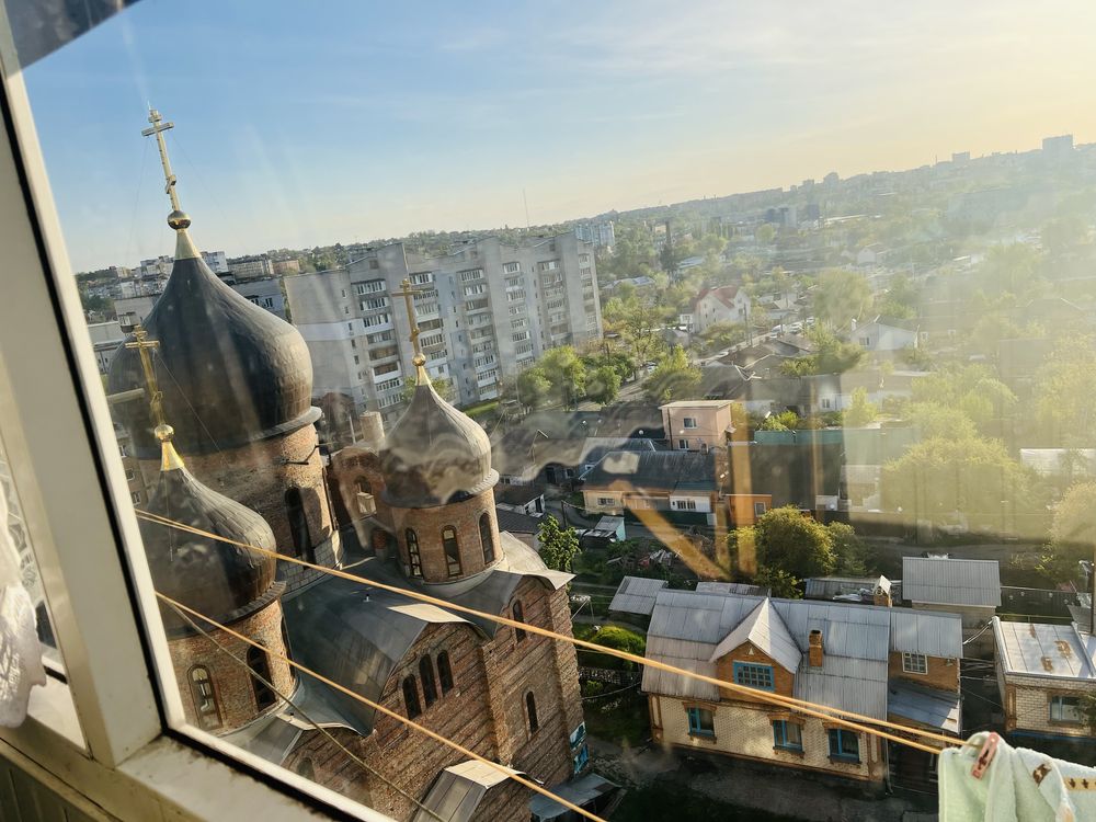 Продам двокімнатну квартиру на Ближньому Замості по вул. О. Дов