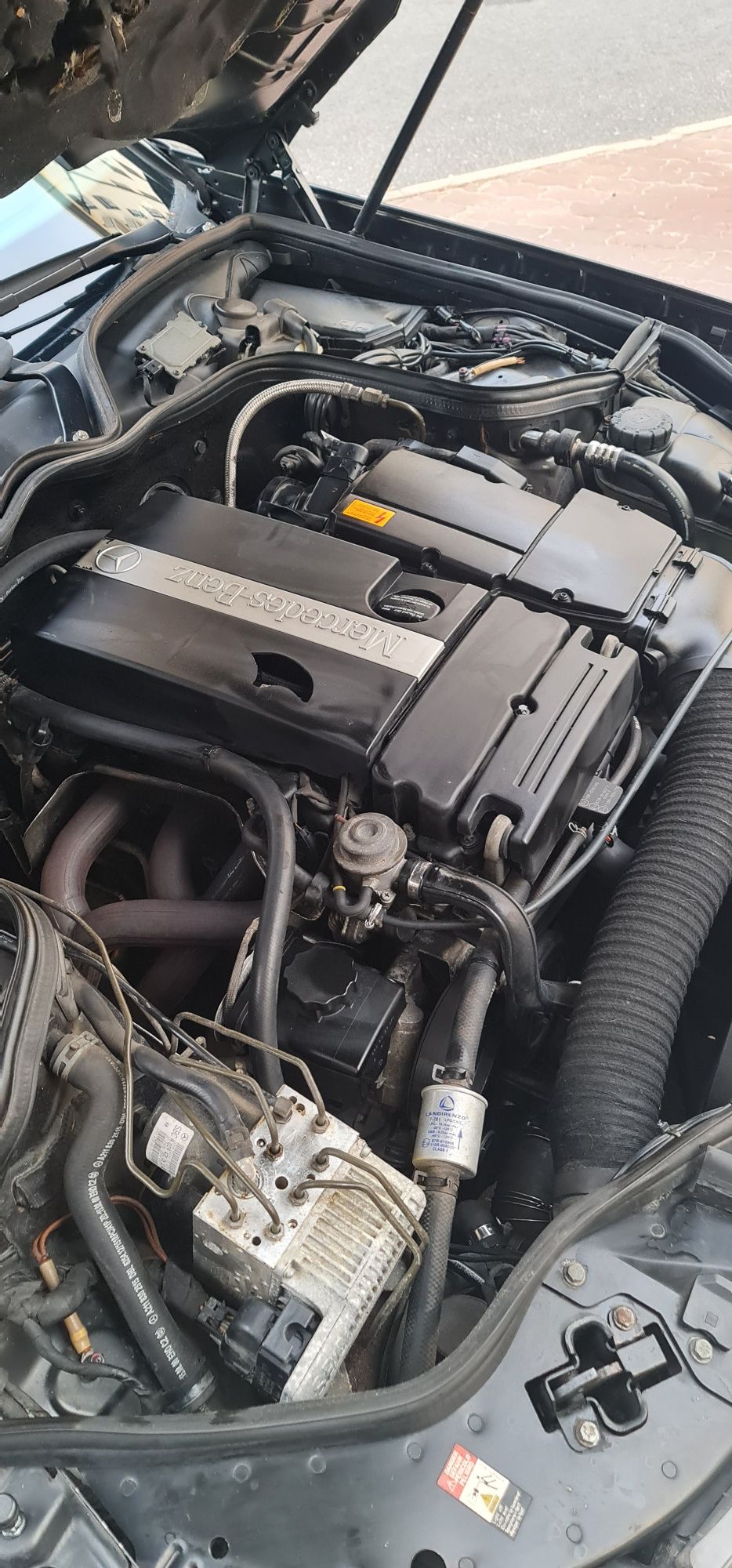 Mercedes-Benz E200 compressor versão Avantgarde