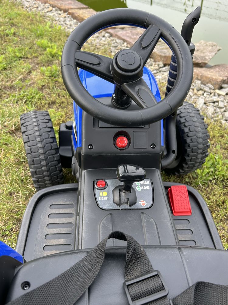 Traktor na akumulator z Przyczepką Pilot 137cm 12V Miękkie koła EVA