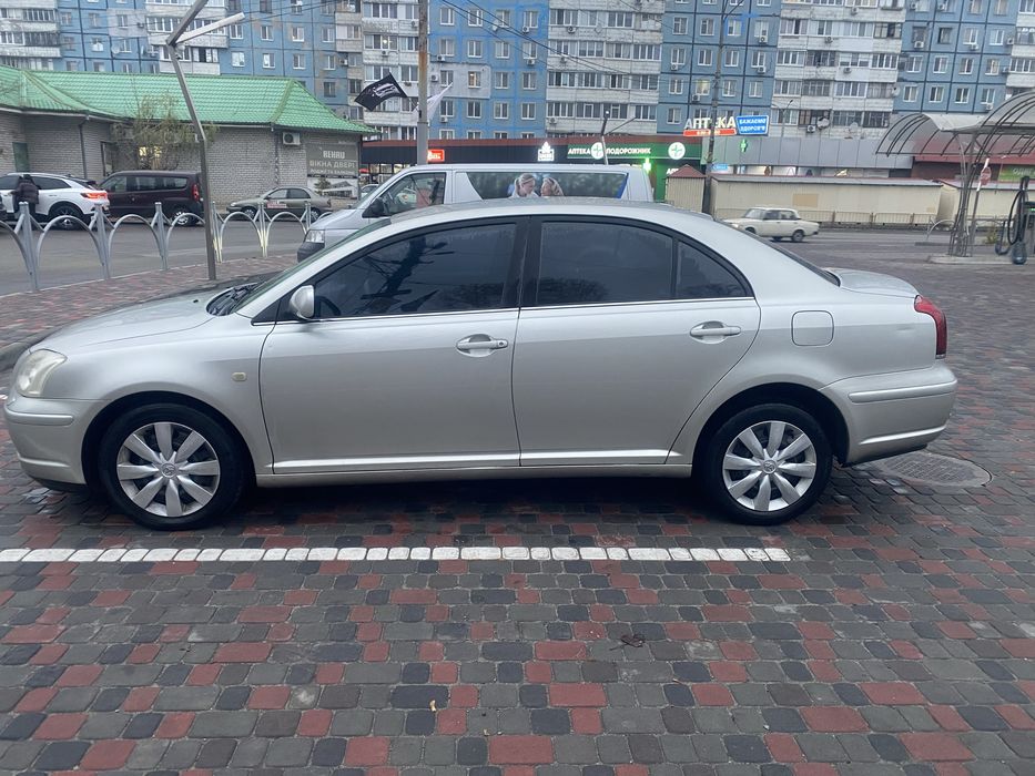Toyota avensis TOYOTA AVENSIS Тойота авенсіс