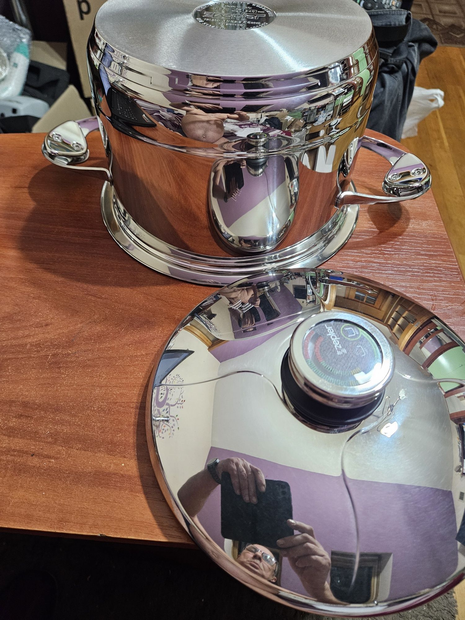 Nowe naczynie 4,2l, 20cm z pokrywką Z-line Zepter-indukcja