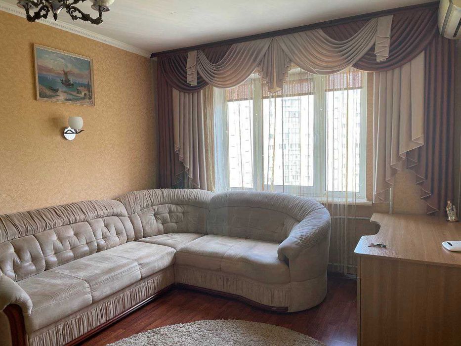 Оренда 1к квартири на вул. Миколи Закревського 85А, ТРОЄЩИНА