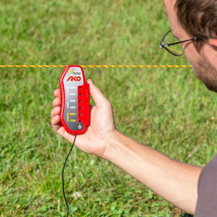 Tester napięcia.Urządzenie do badania i pomiaru napięcia ogrodzeń