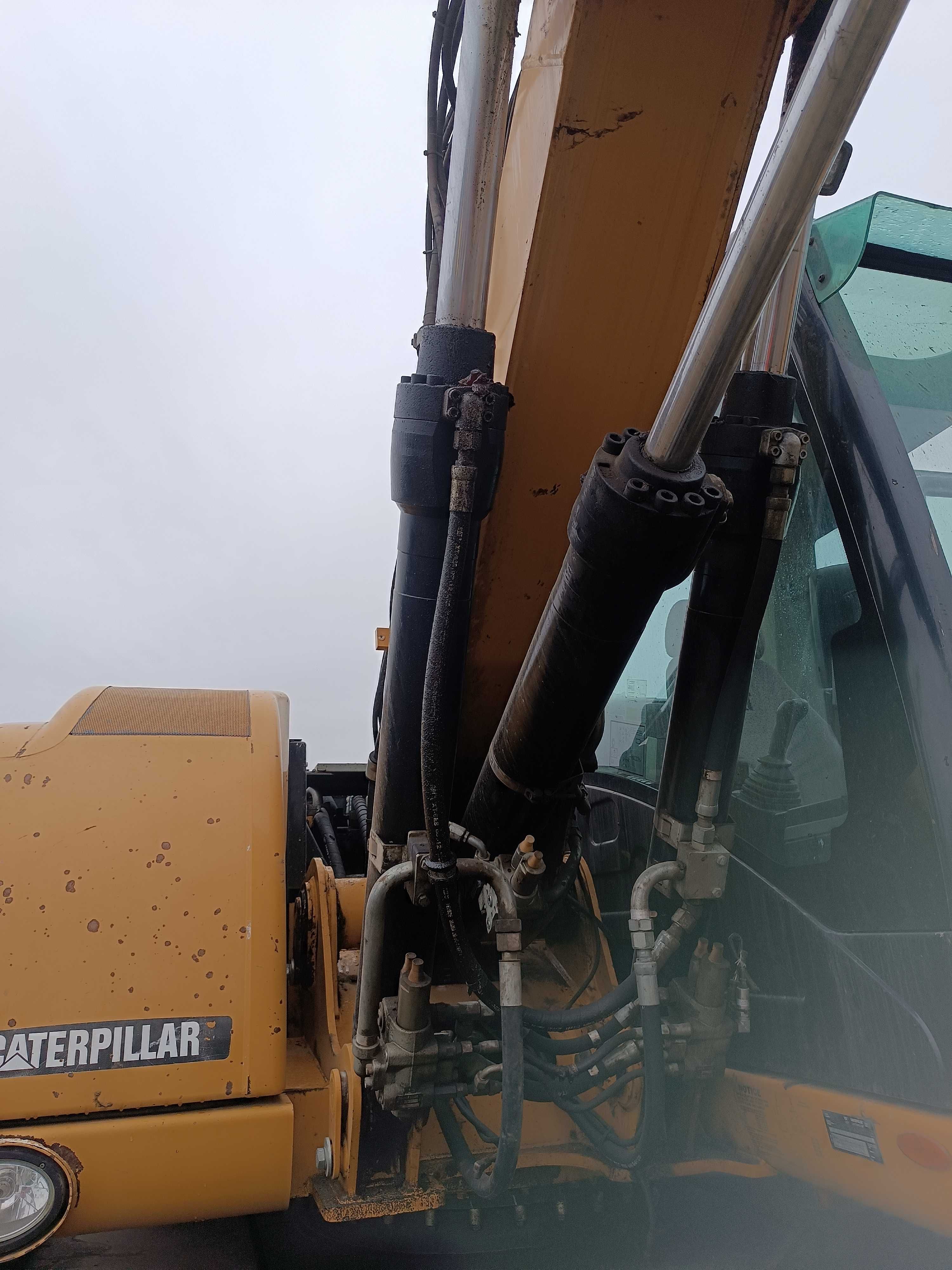 Koparka kołowa CAT PILLAR M313D