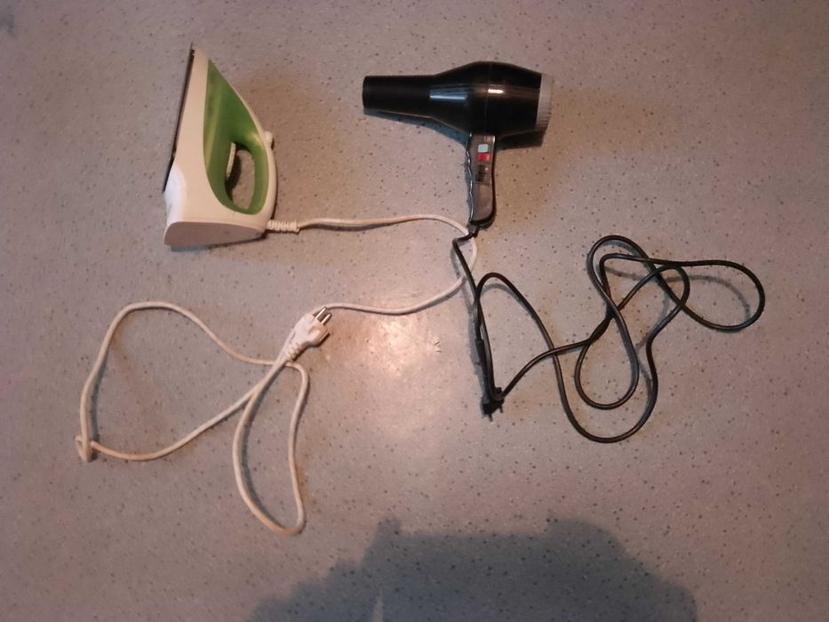 Продается утюг гладильный