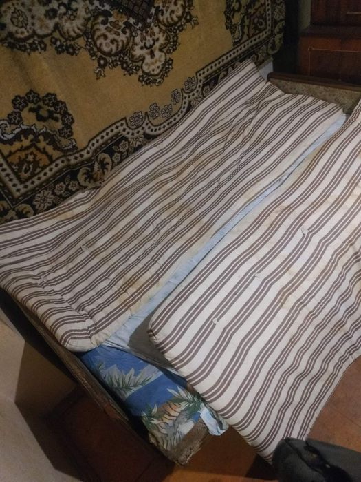 Матраци 2 шт продам по 150
