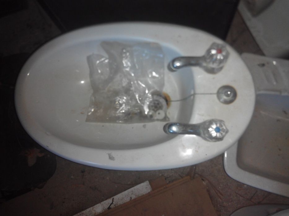 Loiças de casa de banho