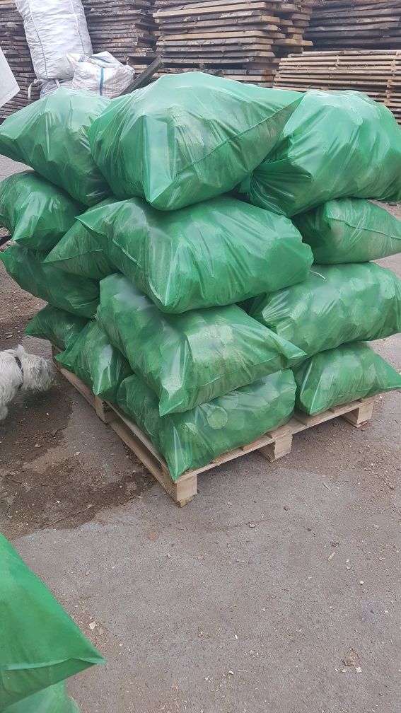 Brykiet drzewny Bukowy brykiety biomasa pellet
