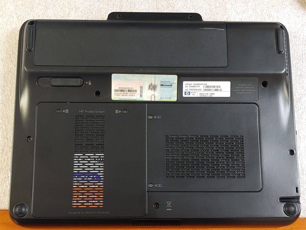 Ноутбук HP TouchSmart tm2-1050ez