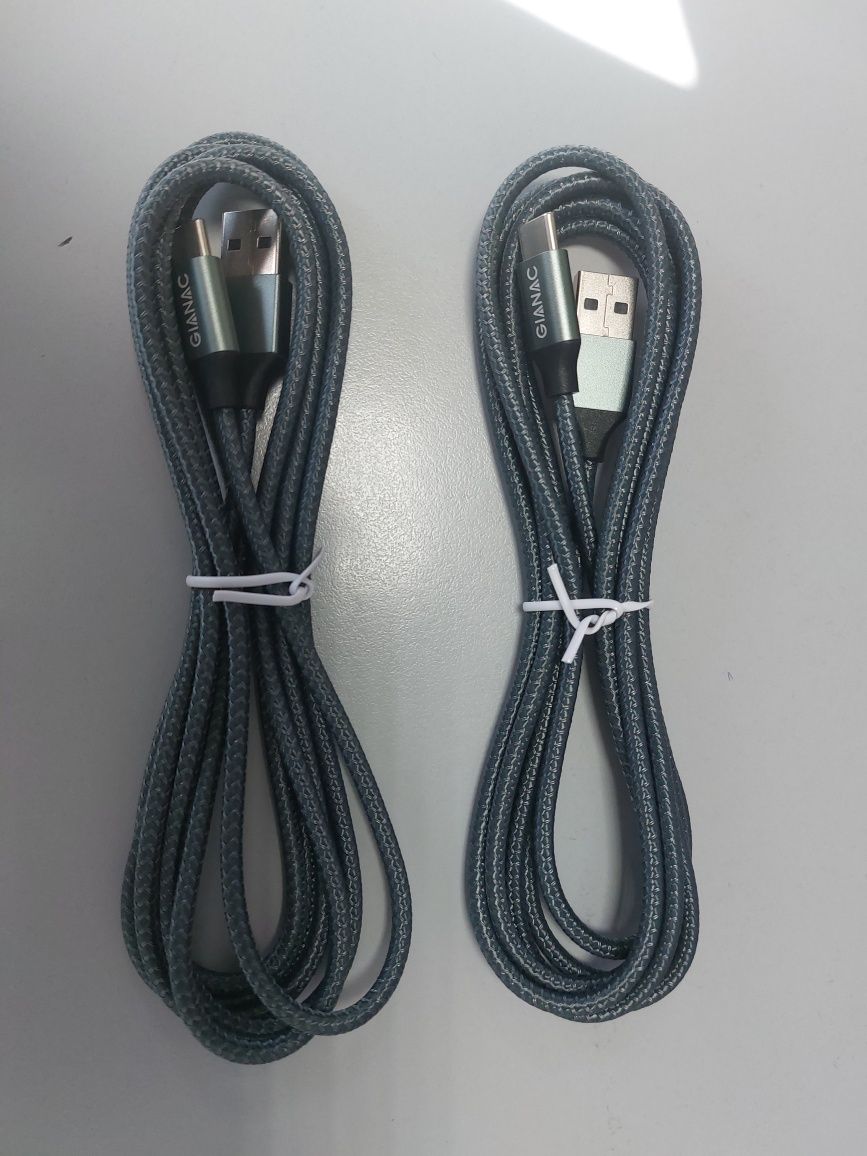 Dois cabos USB 2 metros cada