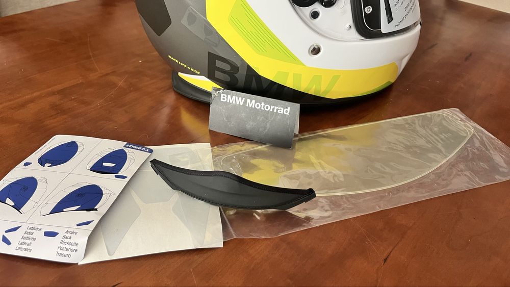 Capacete BMW Street X Comp Neon