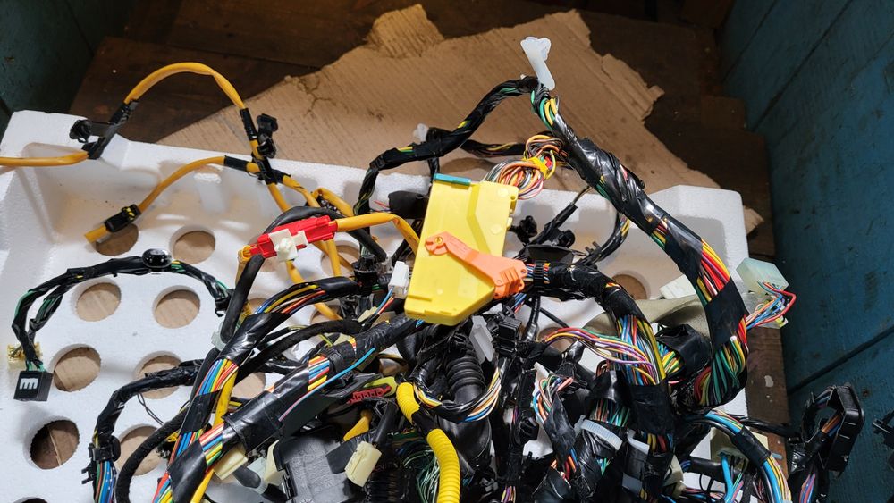 Проводка торпеды, салона Mitsubishi Colt 6 CZ3 2004-12, 1.3 роб, 4A90