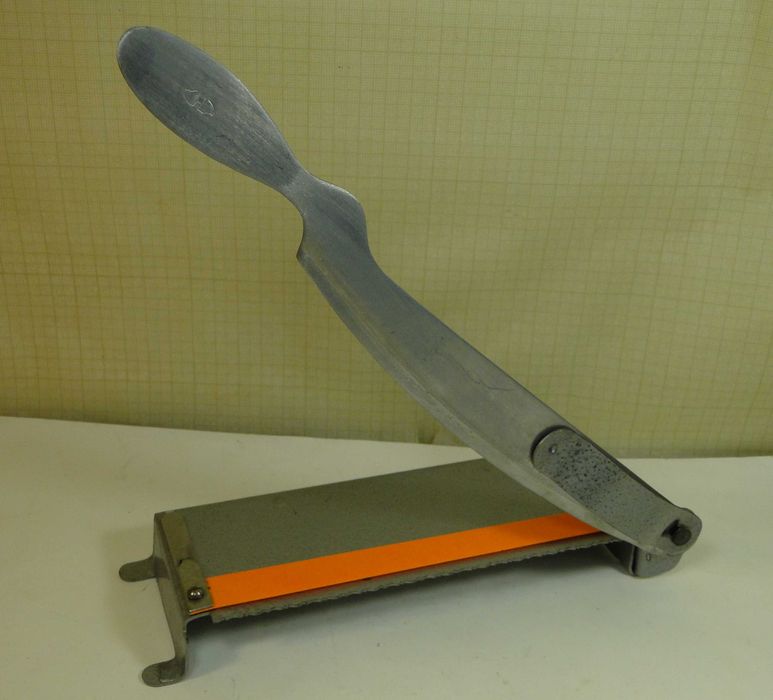 Резак для фотобумаги