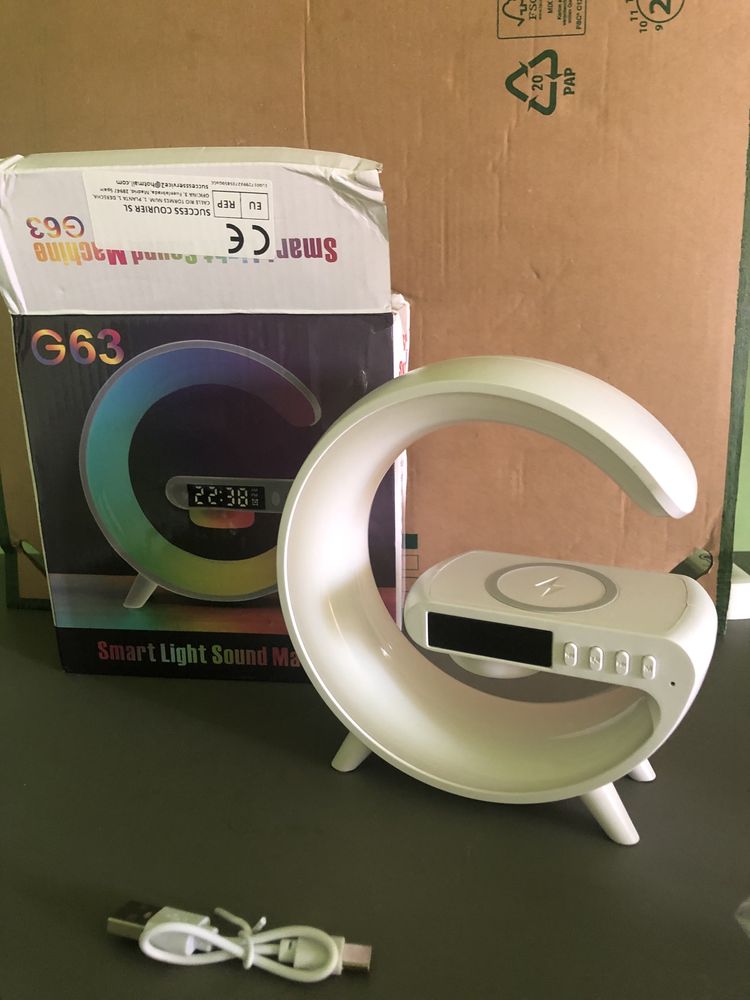Lampka LED zegarek indukcyjna ładowarka