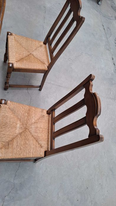 Stół drewniany rozkładany z 6 krzesłami