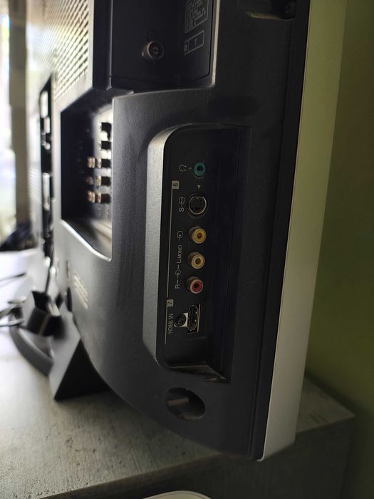 Telewizor LCD używany. Stan bardzo dobry.