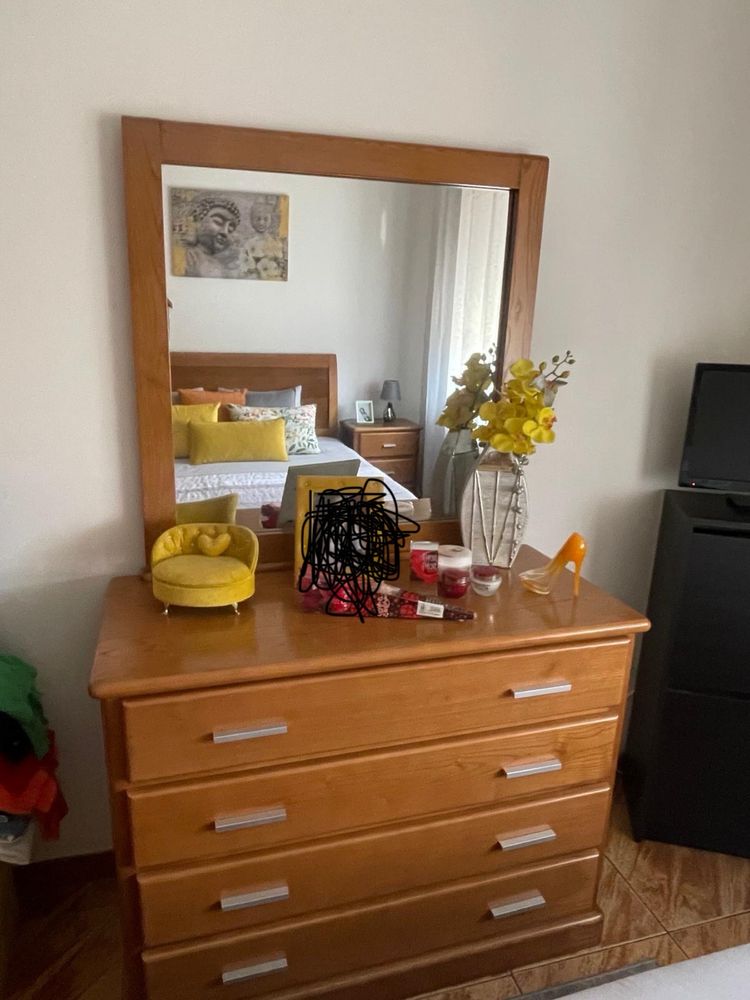 Quarto ompleto.