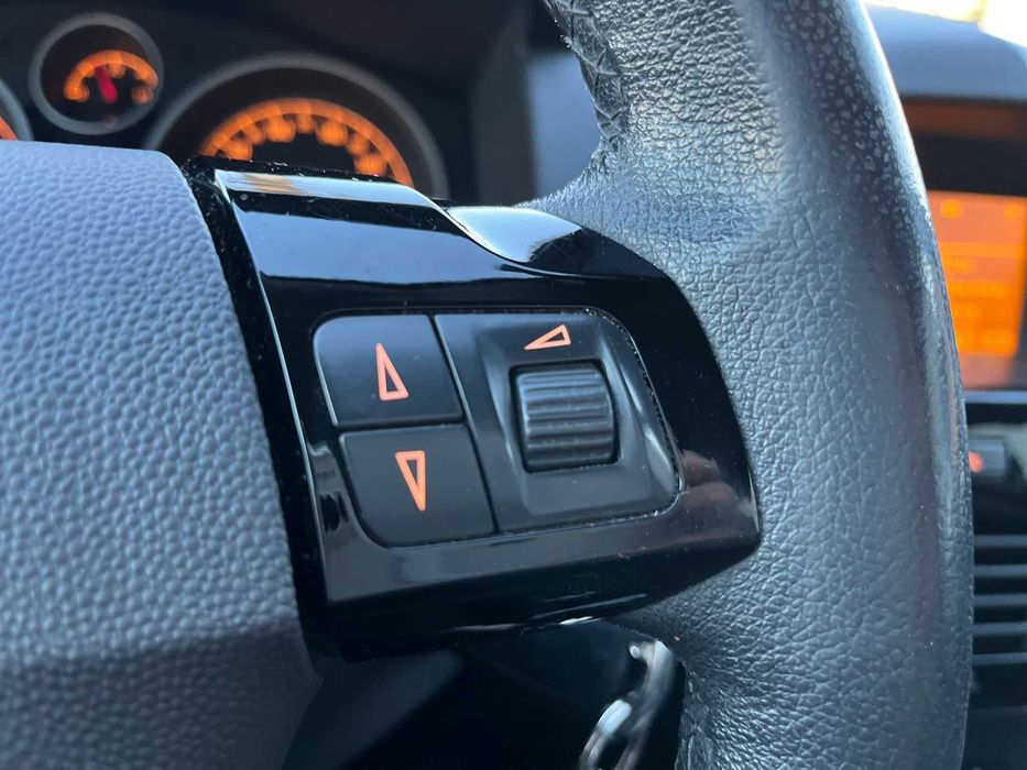 Astra H GTC 1.6 16V/LPG/bi-xenon/czujniki/COSMO !!!