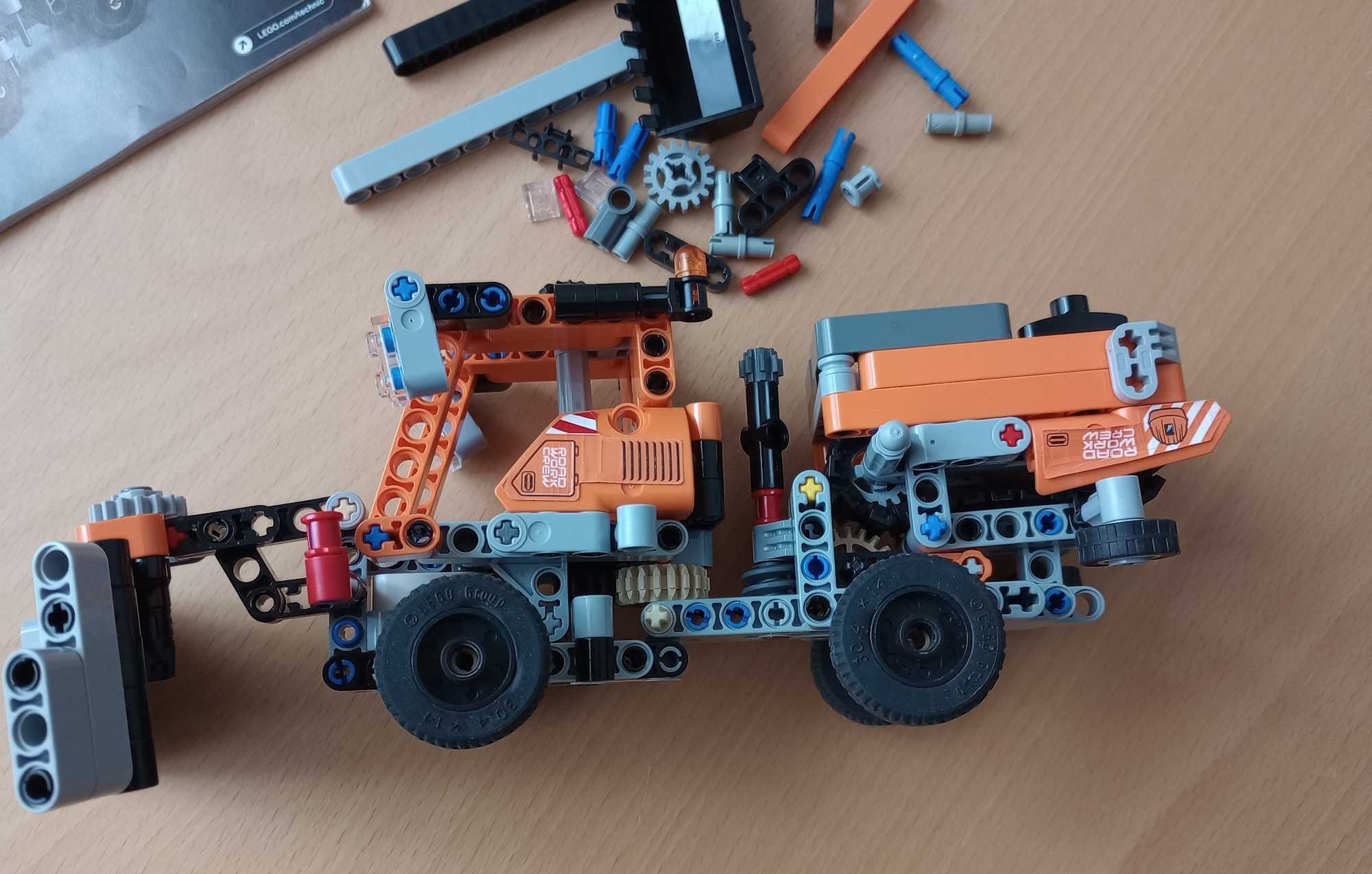 LEGO 42060 Technic - Ekipa robót drogowych, koparka