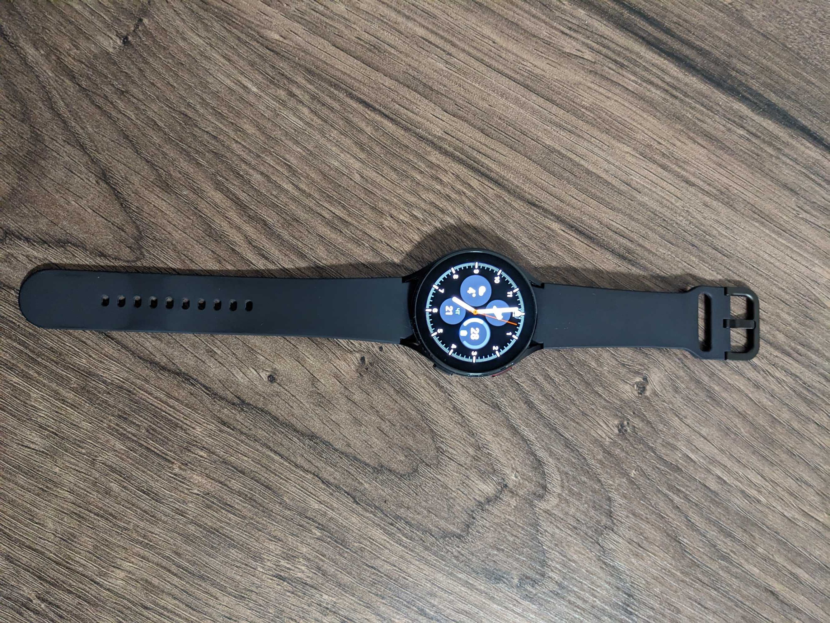 Смарт-годинник SAMSUNG Galaxy Watch 4