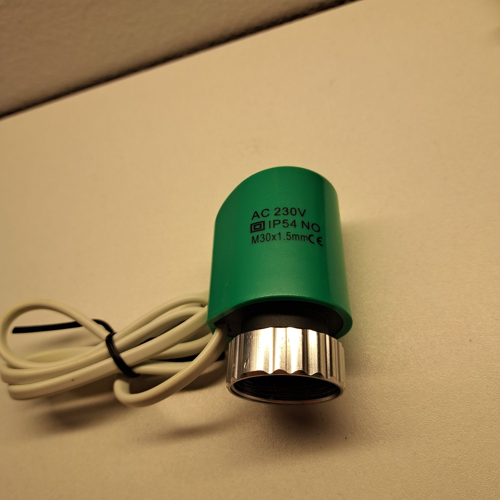 24V 230V NO NC elektryczny siłownik termiczny.