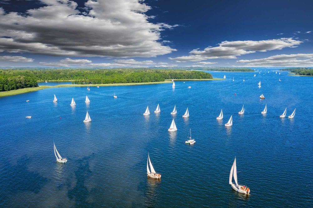 Sprzedam firmę - działający od 15 lat i dochodowy biznes jachtowy