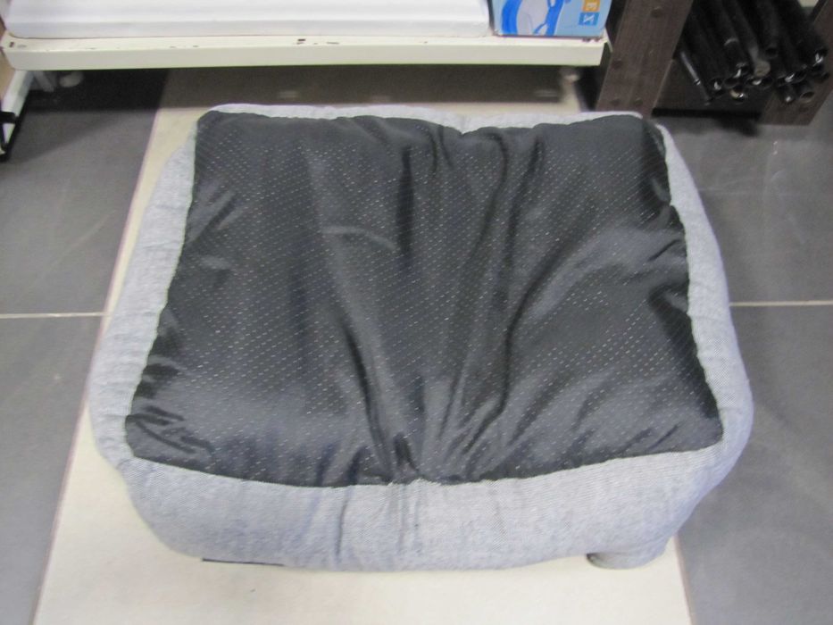 Legowisko dla psa z poduszką buda Feandrea szare