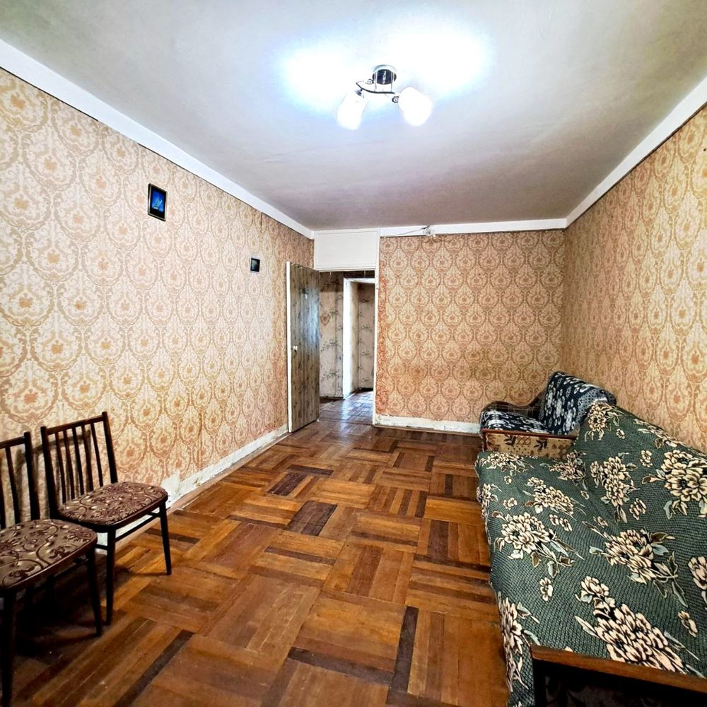 1к кв центр Залютино 2/9 , 41м двухбалконка