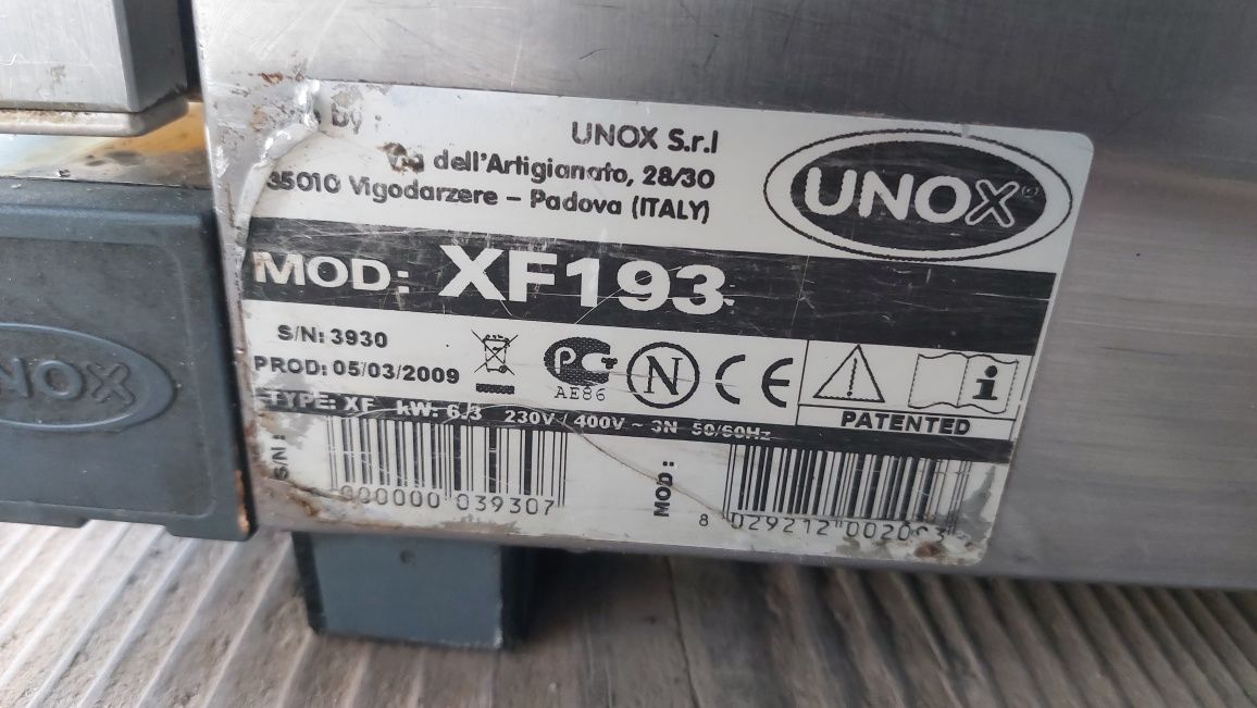 Конвекційна піч з парозволоженням пароконвектомат Unox XF193 Rossella