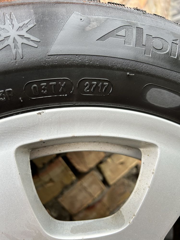 225/55/r16 зимняя резина Michelin на дисках, диски в сборе