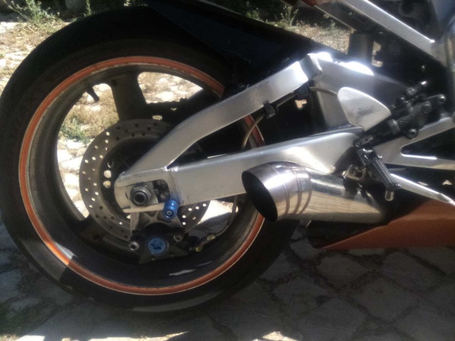 Vendo Yamaha R1 de 99
