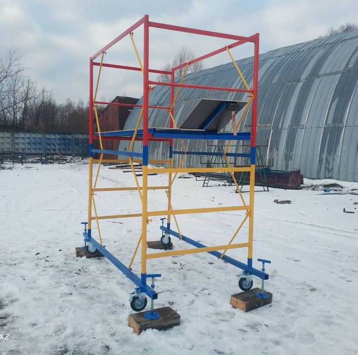 Строительные леса (90 м2) (будівельне риштування), Вышки-Тура помосты!