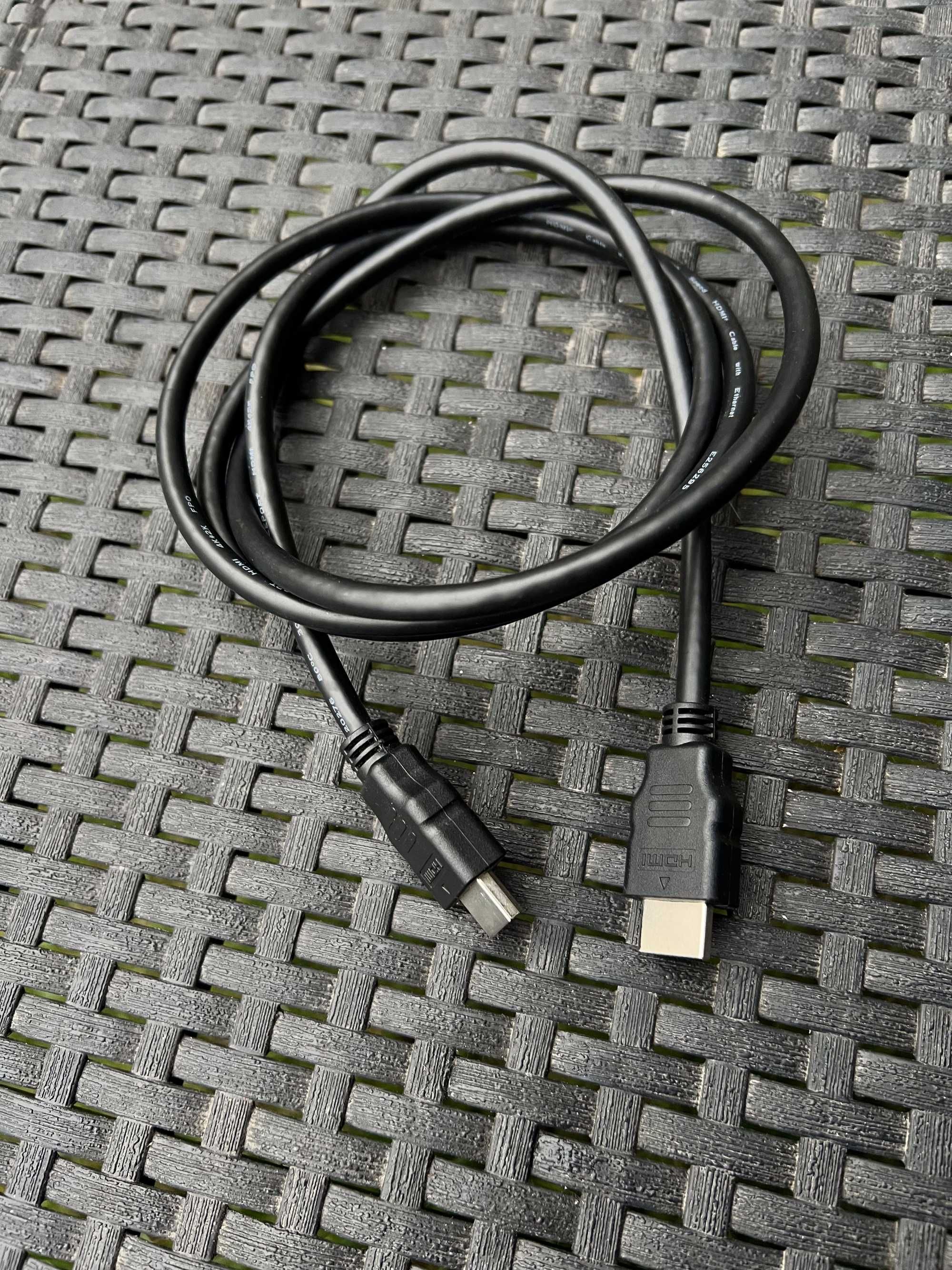 Kable HDMI (kilka rodzajów i długości)