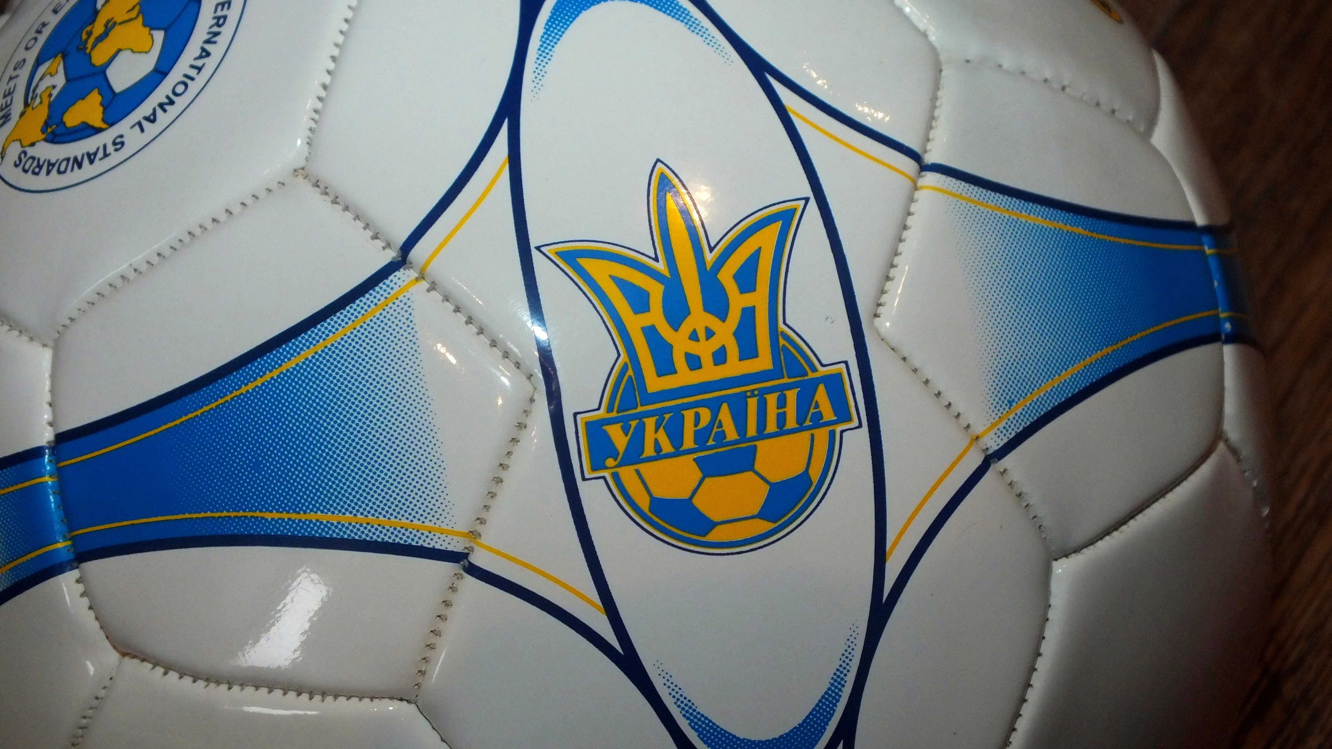 Футбольный мяч 2K / Ukraine / Україна / Украина /