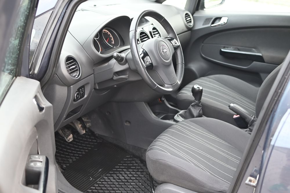 Opel corsa 2010 1.4
