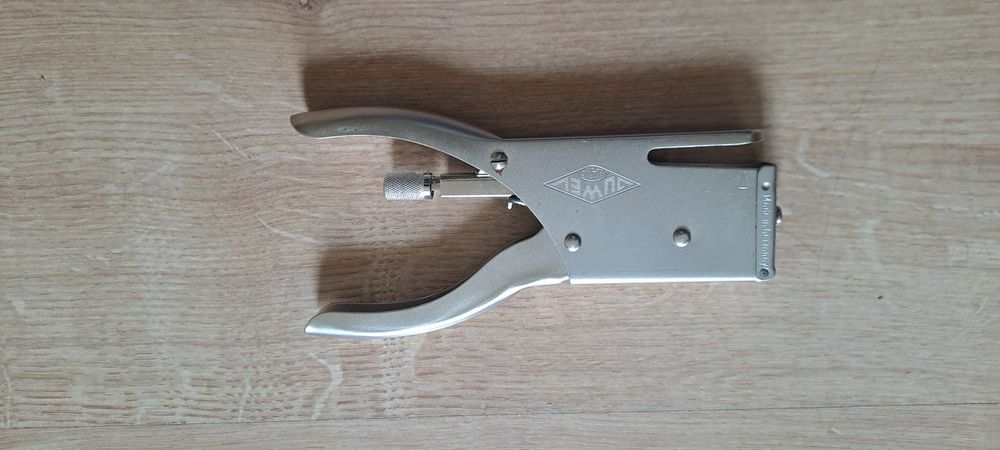 Zszywacz  cęgowy juwel elastic