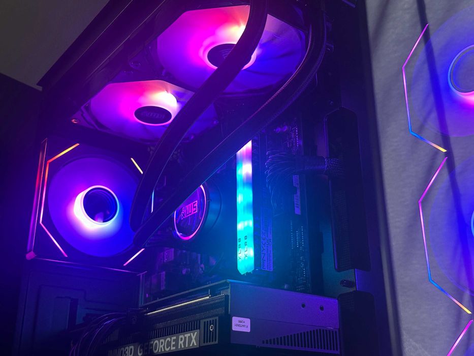 Nowy Komputer RTX 5060 Ryzen 5 FV23% AIO Akwarium Gamingowy do Gier