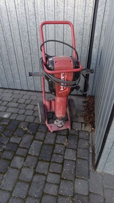 Młot Hilti te 3000