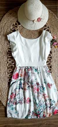 Piękna włoska sukienka wizytowa biała letnia butiku S M kwiaty wesele
