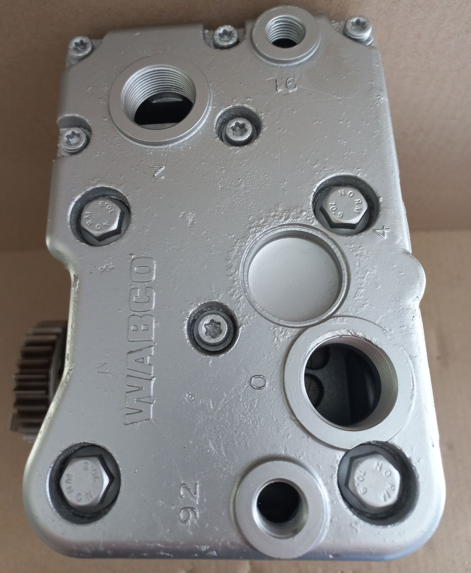 Продам компрессор Wabco 9121160000,51541007071 MAN TGL