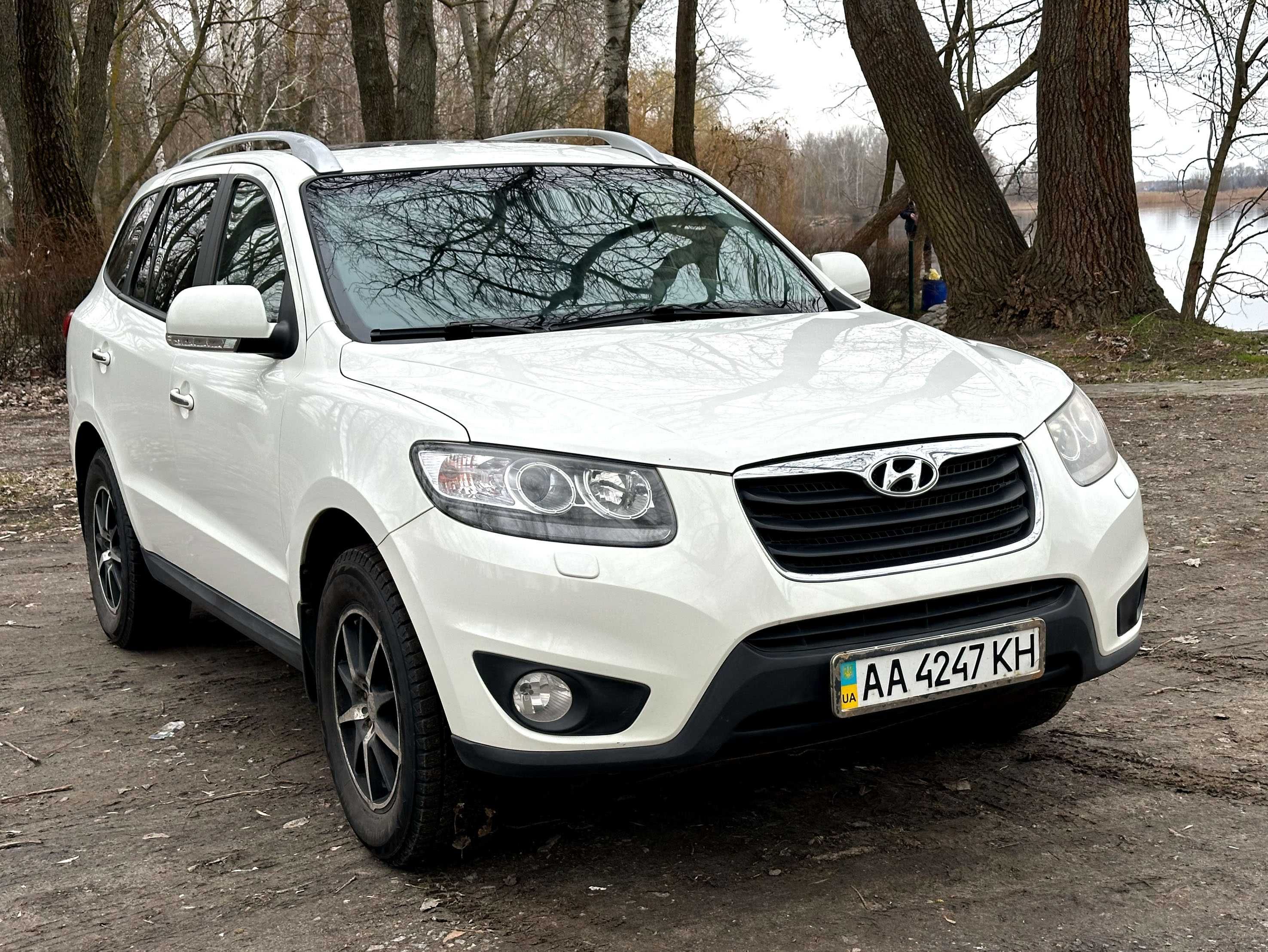 Hyundai Santa FE 2011, Дизель 2.2L, 7 місць, Кожа чорний салон